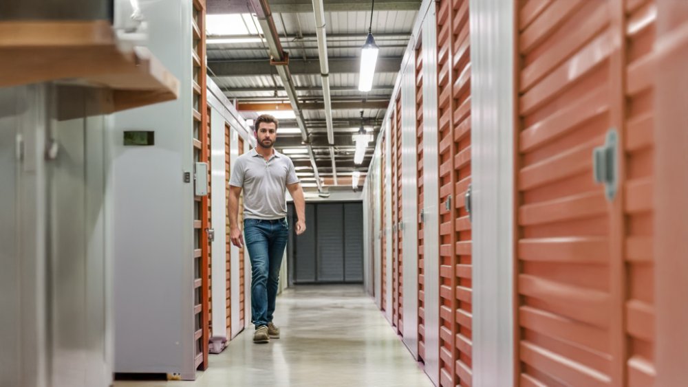 How to Pack a Storage Unit Efficiently | Apple Mini Storage